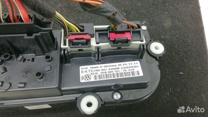 Блок управления климатической установкой Volkswage