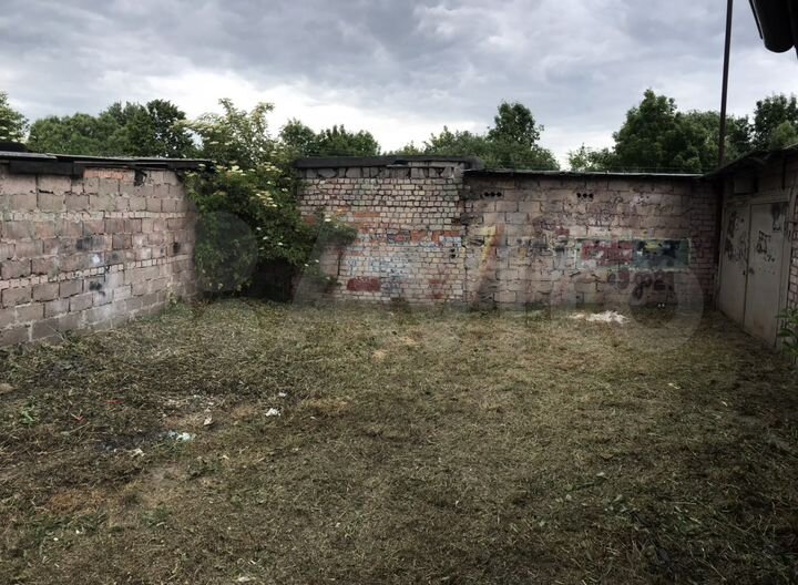 Гараж, > 30 м²