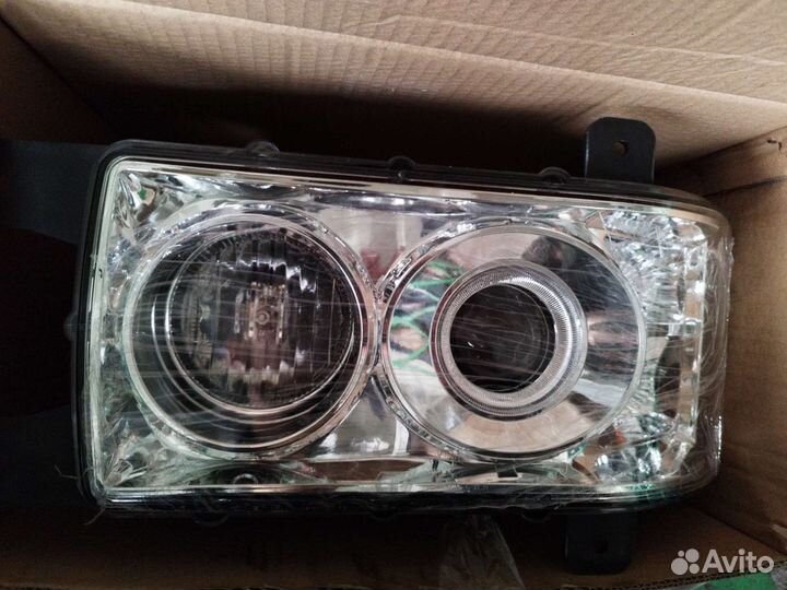 Блок-фара левая 311.3775