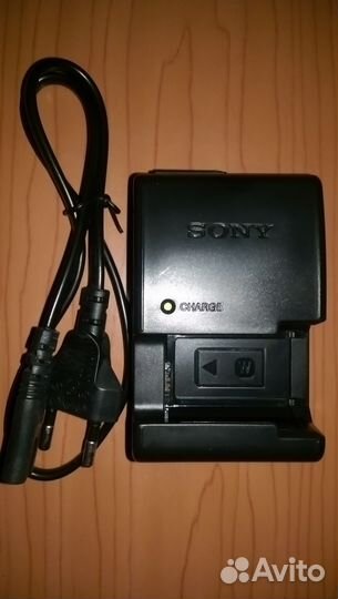 Зарядное устройство Sony