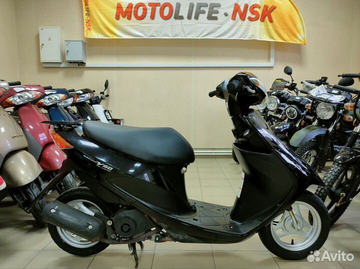 Cкутер Suzuki Address V50 из Японии