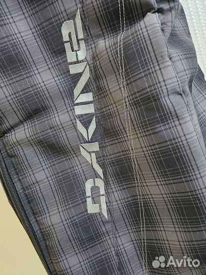 Чехол для сноуборда на колесах Dakine