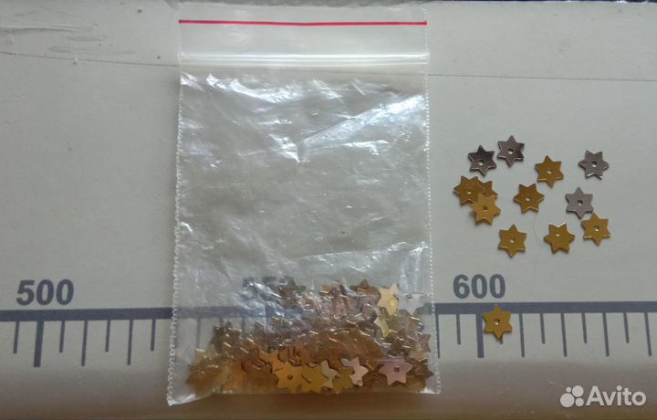 1 Для рукоделия пайетки пришивные