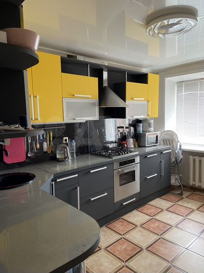 2-к. квартира, 55 м², 5/5 эт.