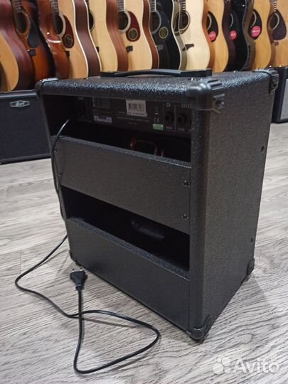 Комбоусилитель для электрогитары belcat 35 ватт