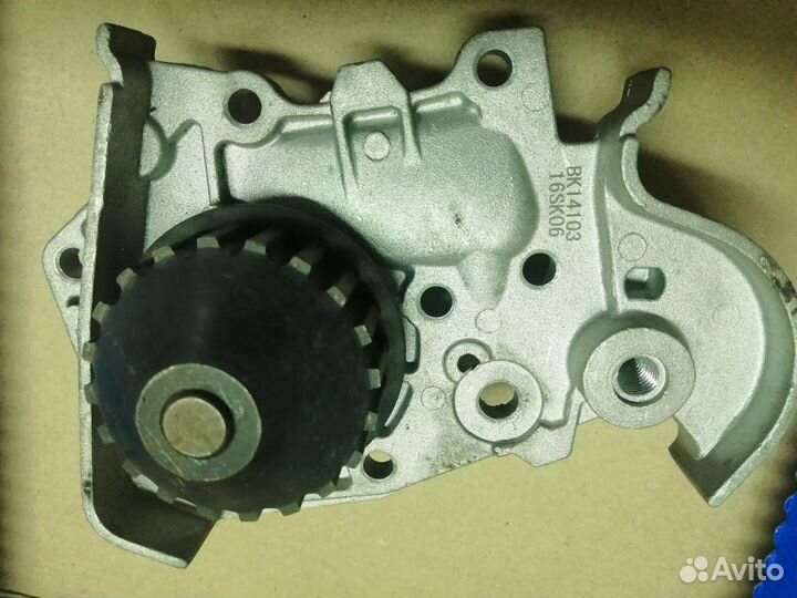 Помпа renault symbol