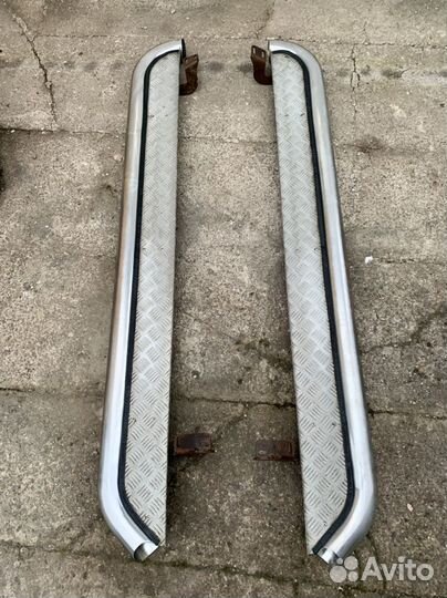 Подножки(пороги) для Toyota Land Cruiser 200