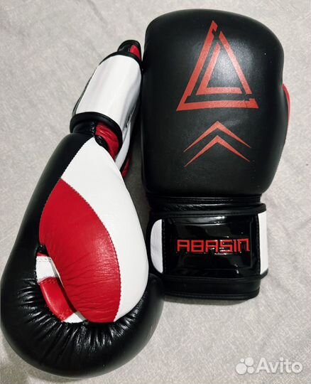Боксерские перчатки Abasin 14 oz