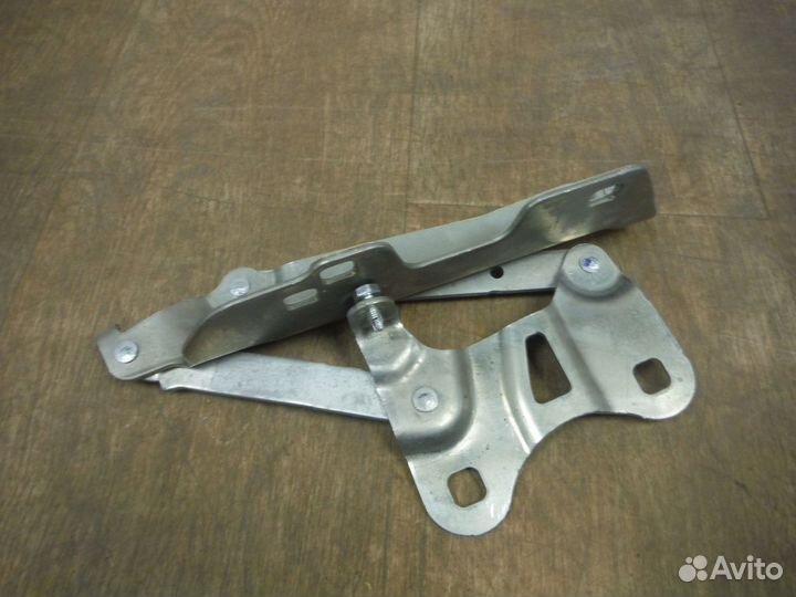 Петля капота правая Range Rover Sport 2 2017