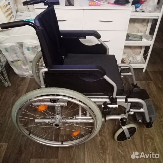 Инвалидная коляска новая