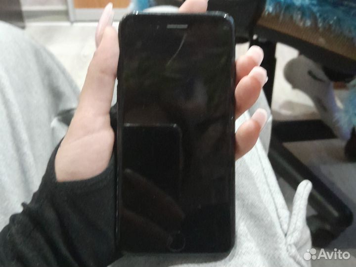 iPhone 7, 32 ГБ