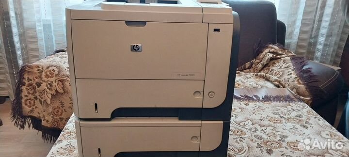 Принтер HP Р3015 доп.лоток +ибп APC ES 400VA 230v