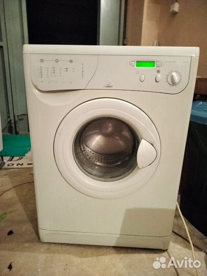 Стиральная машина indesit we105x