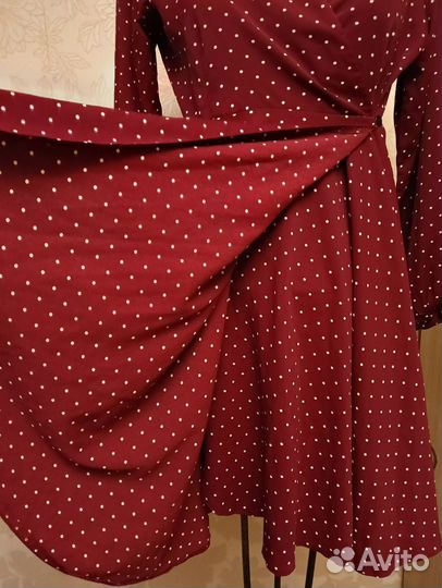 Платье лёгкое 44-46, красивое