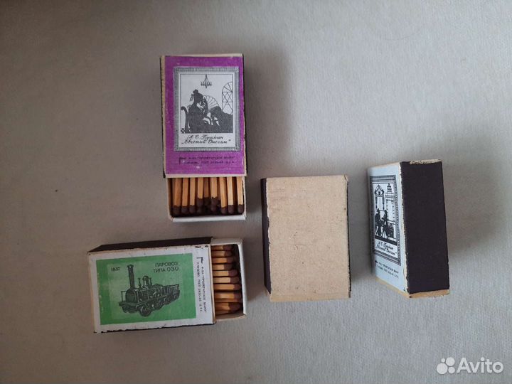 Коробок спичек с этикеткой