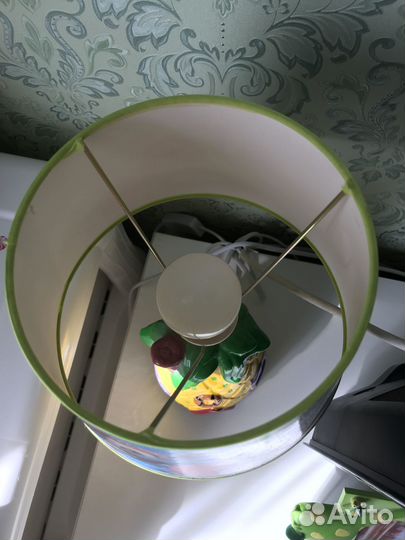 Лампа настольная