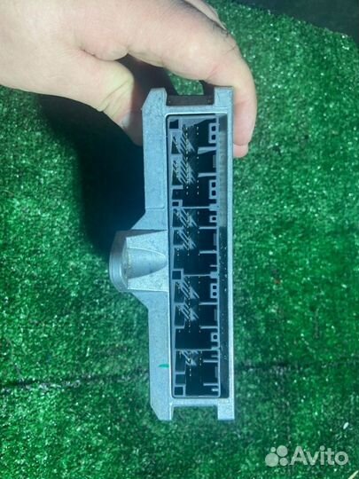 Электронный блок управления двигателем (эбу) Honda