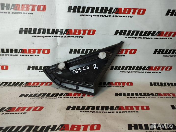 Накладка крыла правая Ситроен С4