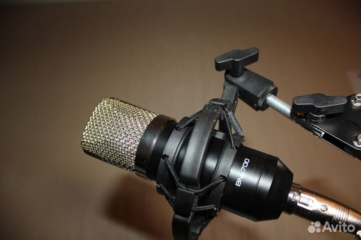 Студийный Микрофон BM-700. Конденсаторный