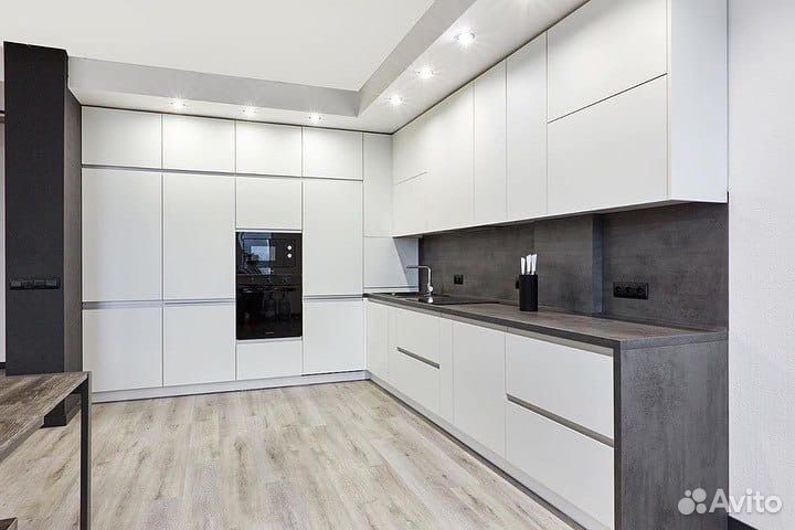 Новый кухонный гарнитур/ белая угловая кухня