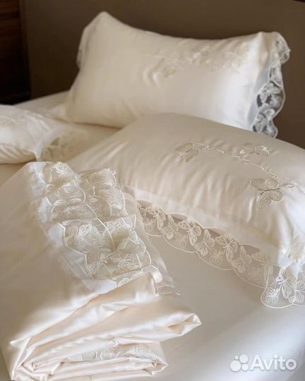 Белье постельное с одеялом премиум тенсель