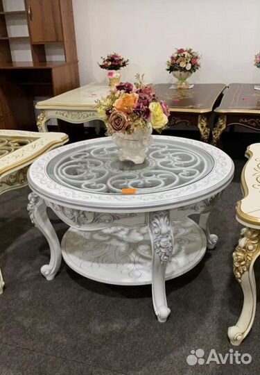 Журнальный стол