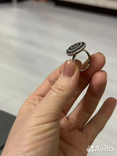 Серебряное кольцо женское 17