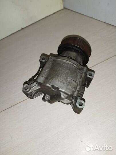 Компрессор кондиционера Toyota Corolla e12