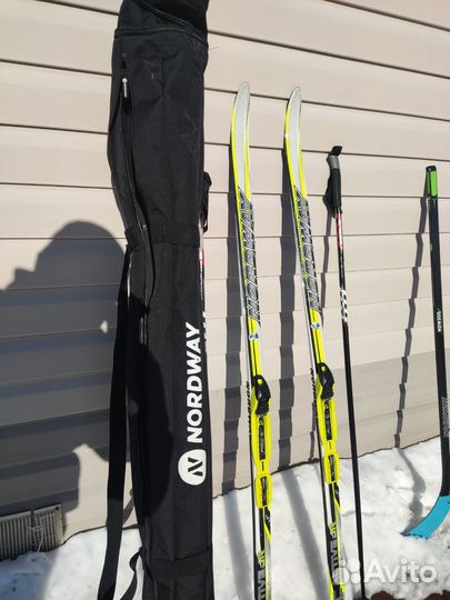 Продам лыжи размер 150 бу