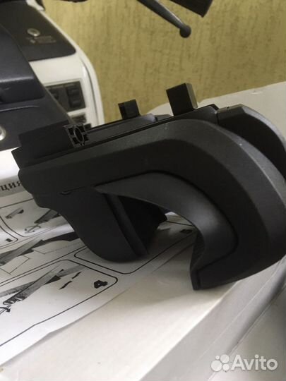 Крепление для ригелей багажника