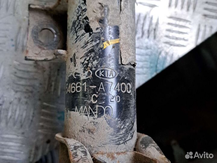 Стойка передняя правая Киа Церато 3 YD