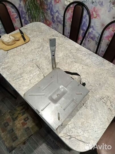 Подставка для телевизора на стену