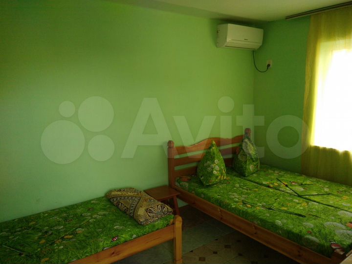 Комната 23 м² в 1-к., 1/2 эт.