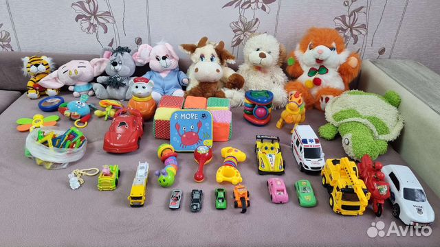Игрушки пакетом: кубики для коврика,машинки лошадь
