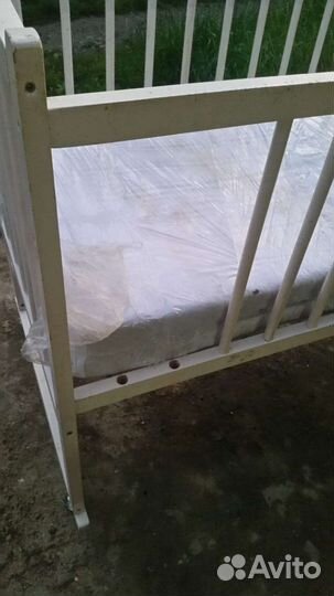 Детская кроватка