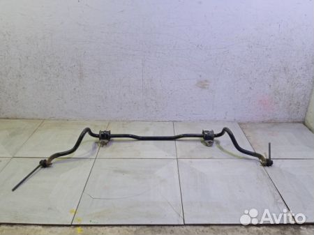 Стабилизатор передний