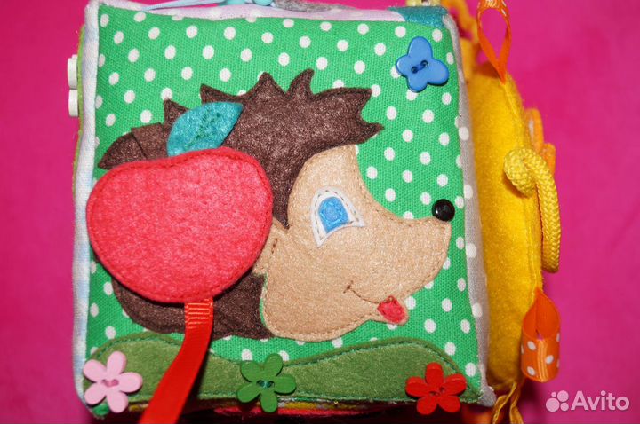 Развивающий кубик ручной работы