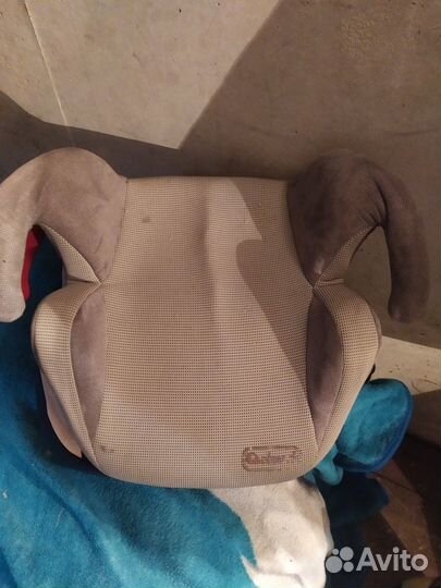 Детский бустер автомобильный