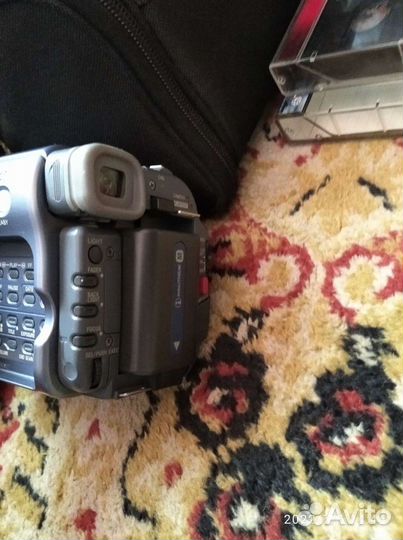 Видеокамера sony hi8