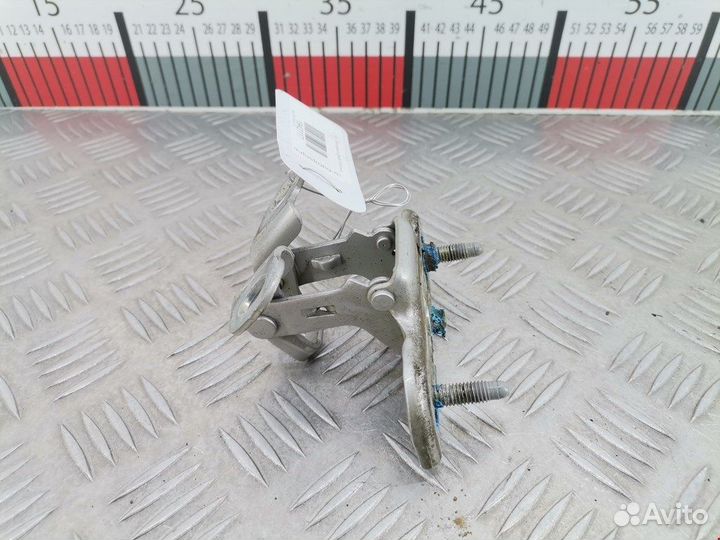 Петля крышки (двери) багажника для Jeep Commander