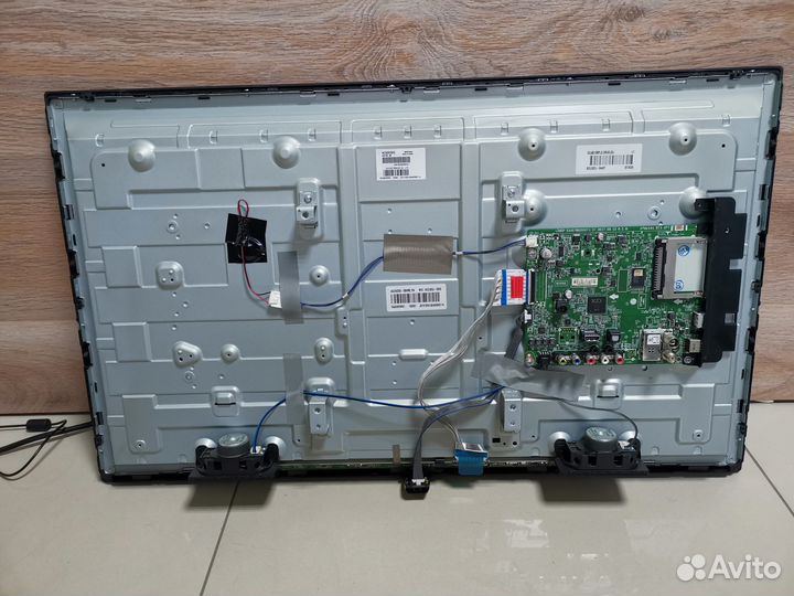 Телевизор LG 32LK510bpld (Разбор)(По запчастям)