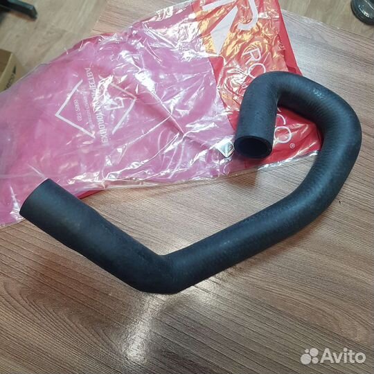 Патрубок радиатора нижний Ford Focus 2 1.8/2.0