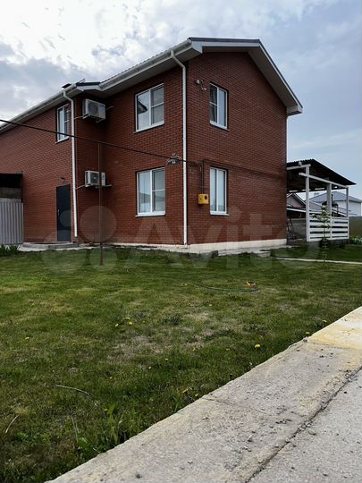 Таунхаус 100 м² на участке 7,5 сот.