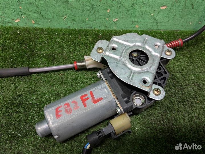 Стеклоподъемник передний левый Nissan Terrano 2