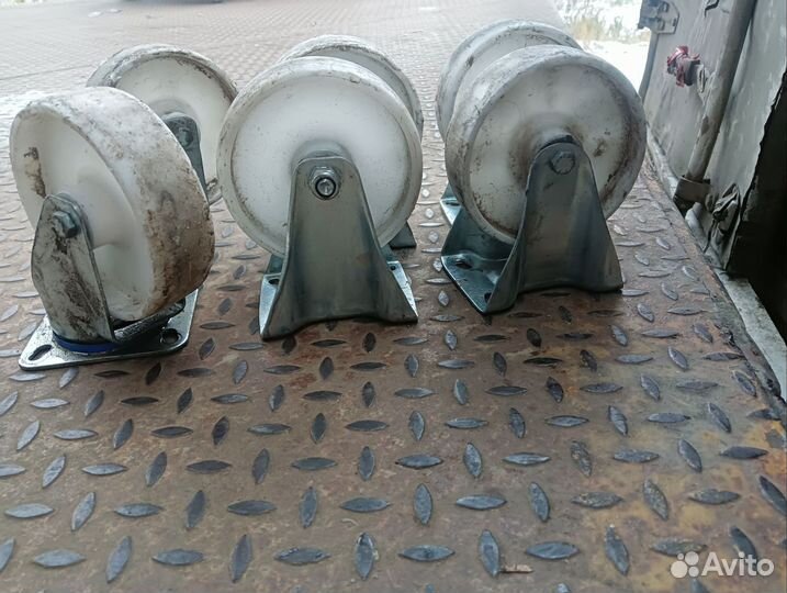 Колесики мебельные