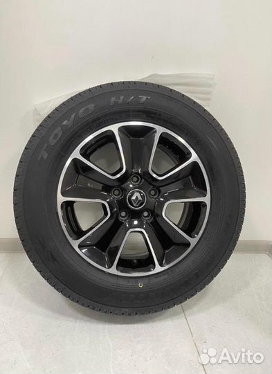 Новые Renault Duster Dakar Edition, 215/65 R16