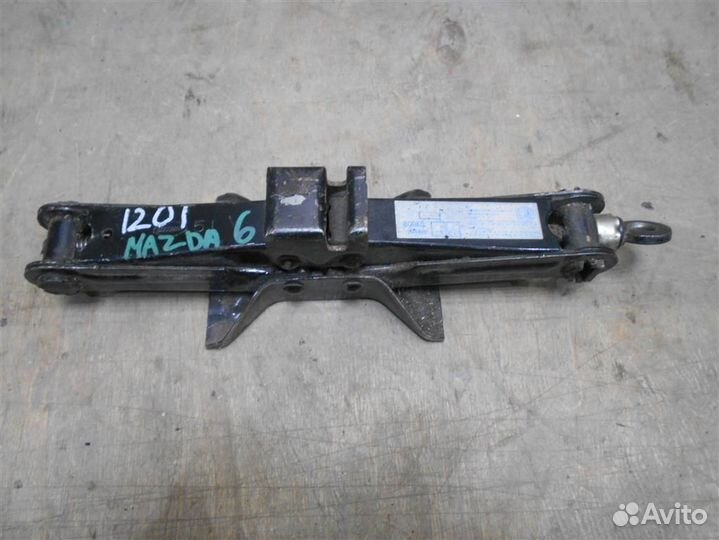 Домкрат от Mazda Mazda 6 (GG) 2002-2007