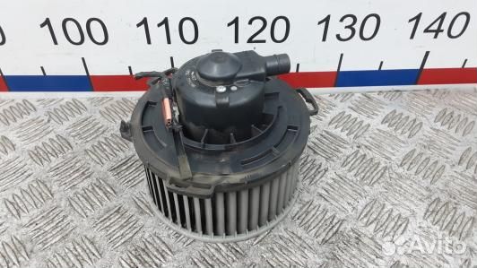 Моторчик печки mazda 3 1 (HBR14KK01)