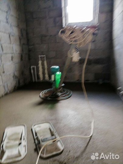 Стяжка пола полусухая механизированным способом