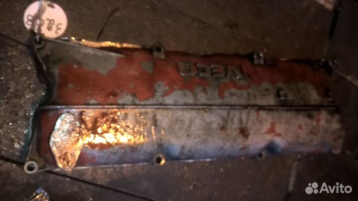 Ивеко евростар клапанная крышка 8210.42l